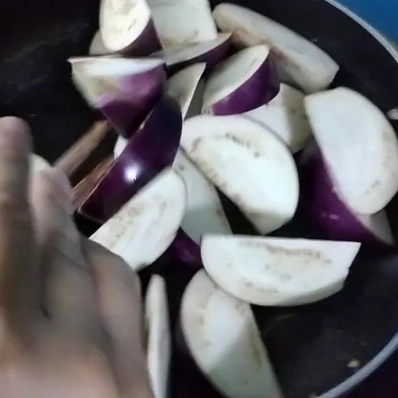 Step 3 Sauté Eggplant Eggplant Soup with Fermented Rice