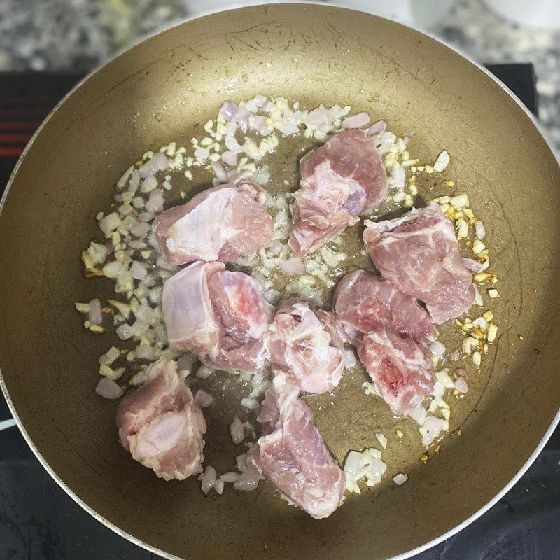 Step 2 Stir-fried Mustard Greens with Sour Ribs