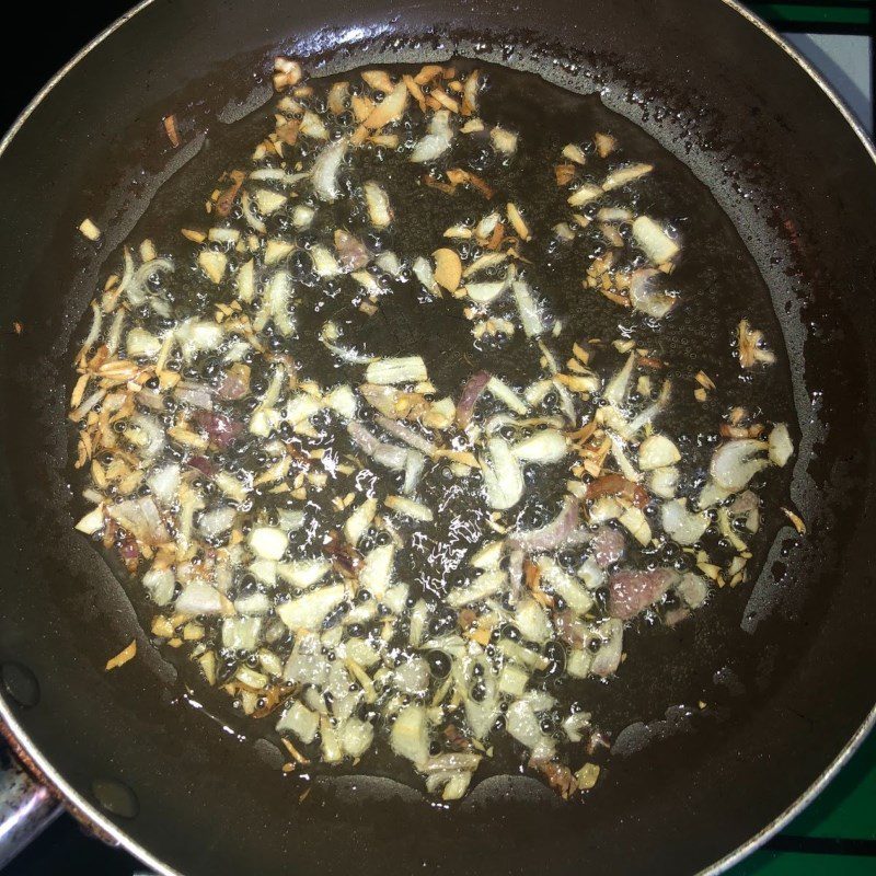 Step 2 Stir-fry green beans with dried shrimp Stir-fried green beans with dried shrimp