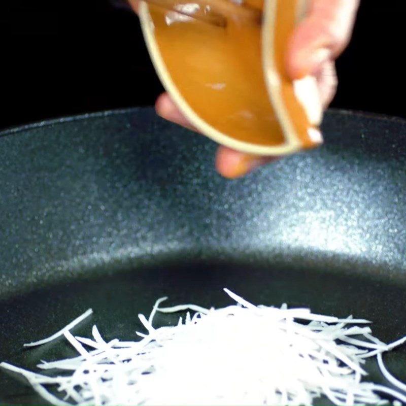 Step 2 Sauté coconut and cook coconut milk Sticky rice with lotus seeds and chicken fat