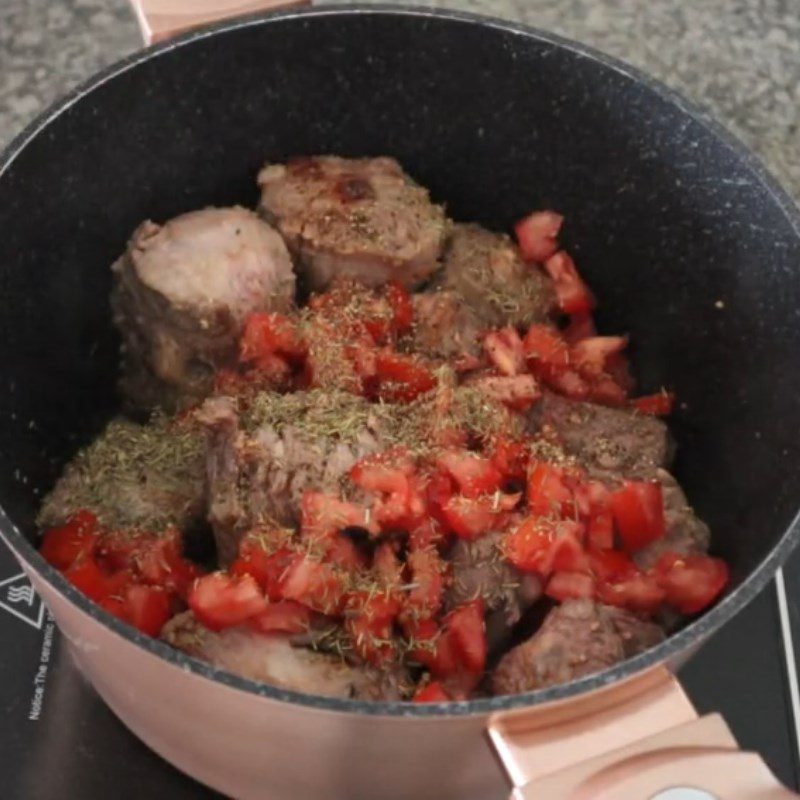 Step 2 Sautéed Beef Tail with Tomato Beef Tail Braised with Red Wine