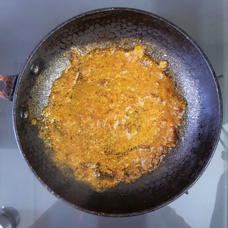 Step 3 Stir-fried crab meat with water spinach