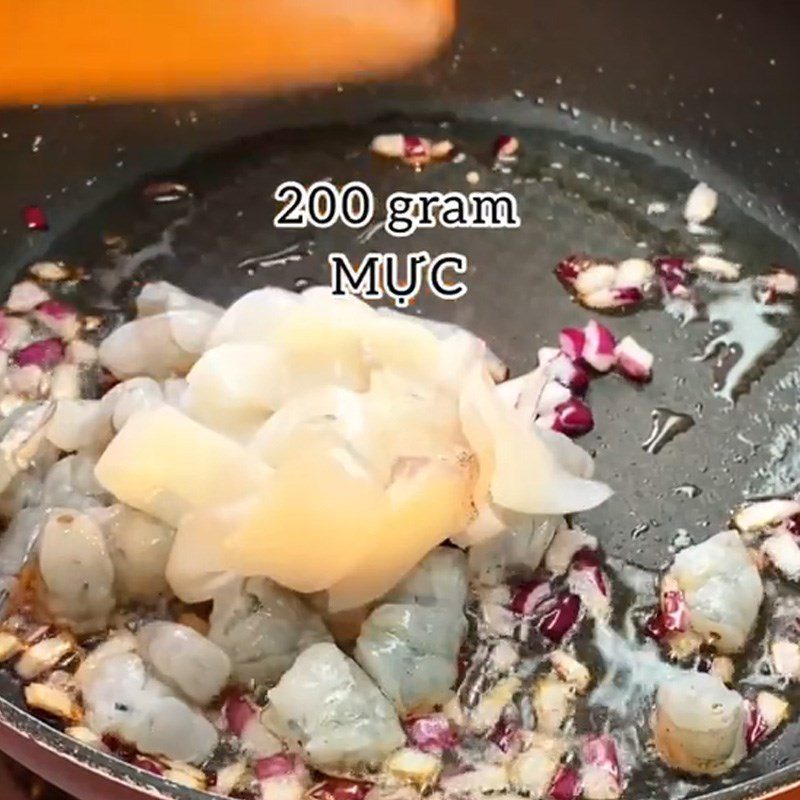 Step 2 Stir-fried seafood Seafood rice with baked cheese sauce (Recipe shared from TikTok Cooking with TasteVN)