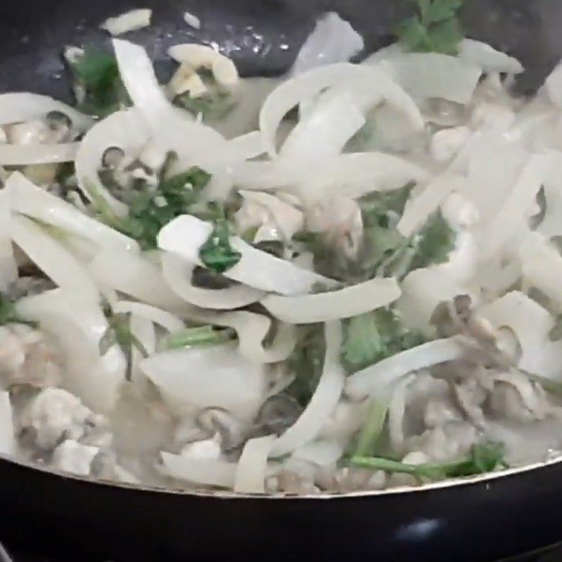 Step 3 Stir-fried oysters with onions Stir-fried oysters with onions