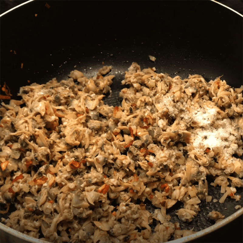 Step 3 Sautéed Clams Green Bean Porridge