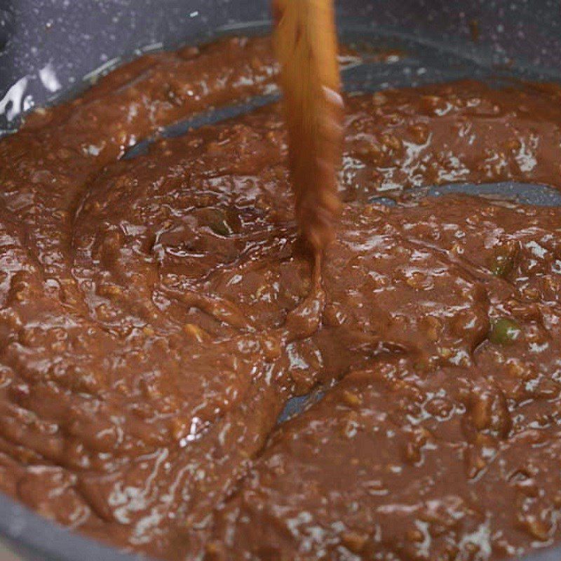 Step 2 Stir-fry the fermented shrimp paste Fried Rice with Fermented Shrimp Paste