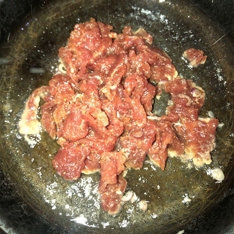 Step 4 Stir-fry asparagus with beef Beef stir-fried with asparagus