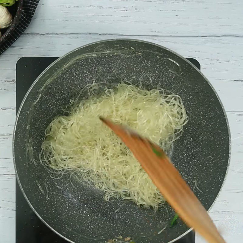 Step 2 Soften the glass noodles Stir-fried glass noodles with ground beef and vegetables