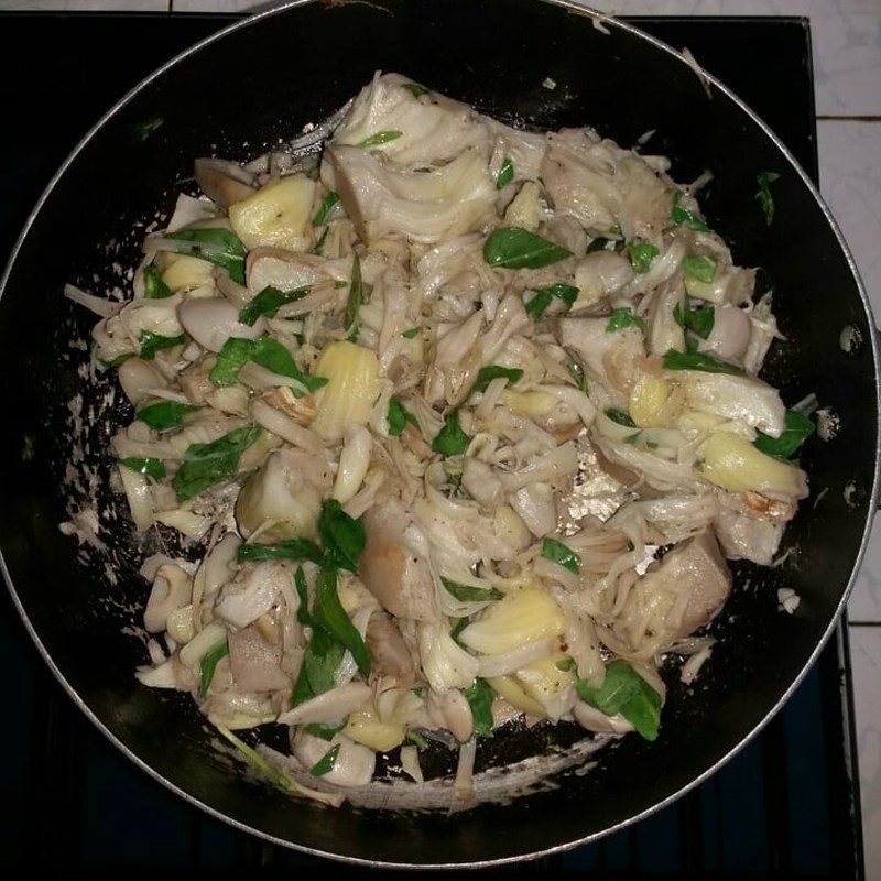 Step 3 Stir-fry young jackfruit Young Jackfruit Stir-fry