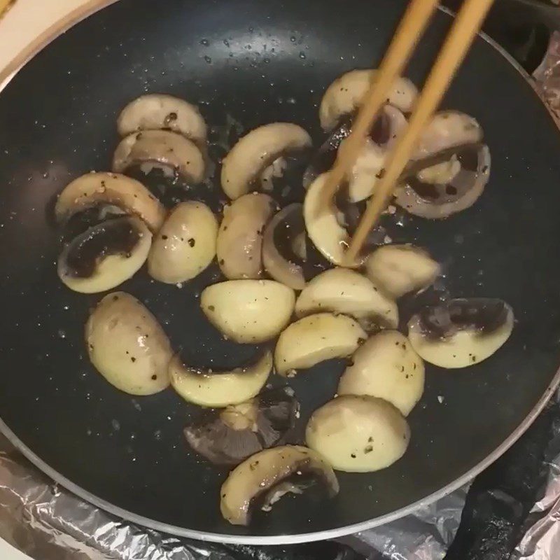 Step 2 Sauté the Mushrooms for Lemon Butter Sautéed Mushrooms