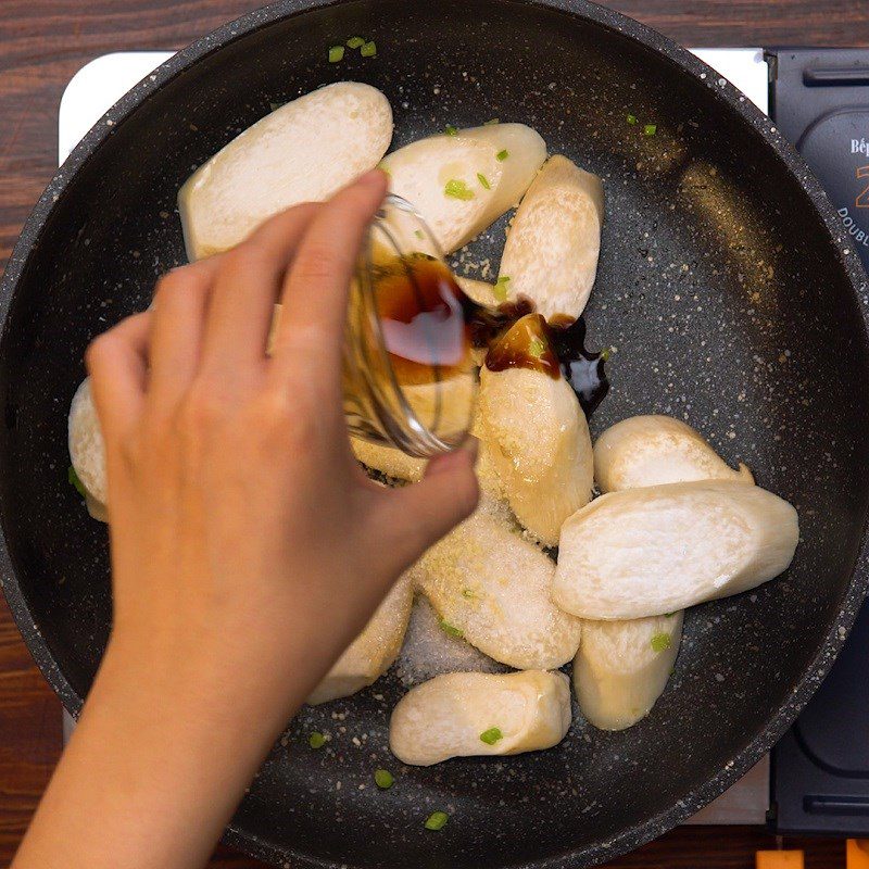 Step 4 Sauté mushrooms for vegetarian beef stew