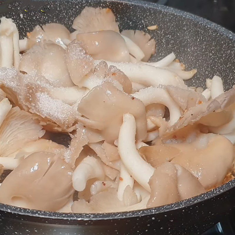 Step 2 Sautéed mushrooms Oyster mushrooms sautéed with garlic