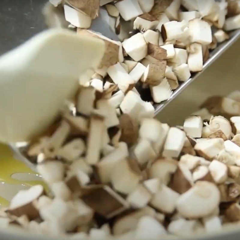 Step 1 Sautéing Shiitake Mushrooms for Vegetable Mandu