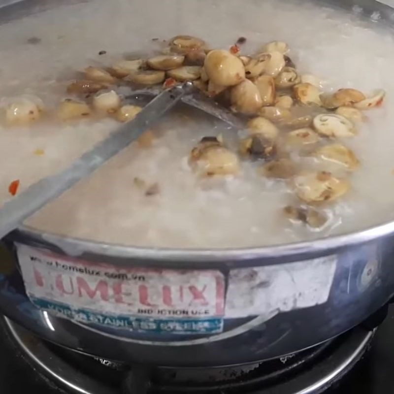 Step 4 Sauté mushrooms and beef Red bean porridge with beef