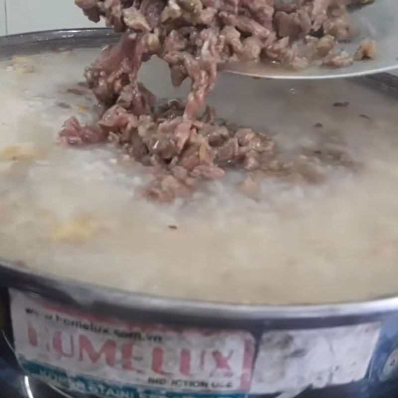 Step 4 Sauté mushrooms and beef Red bean porridge with beef