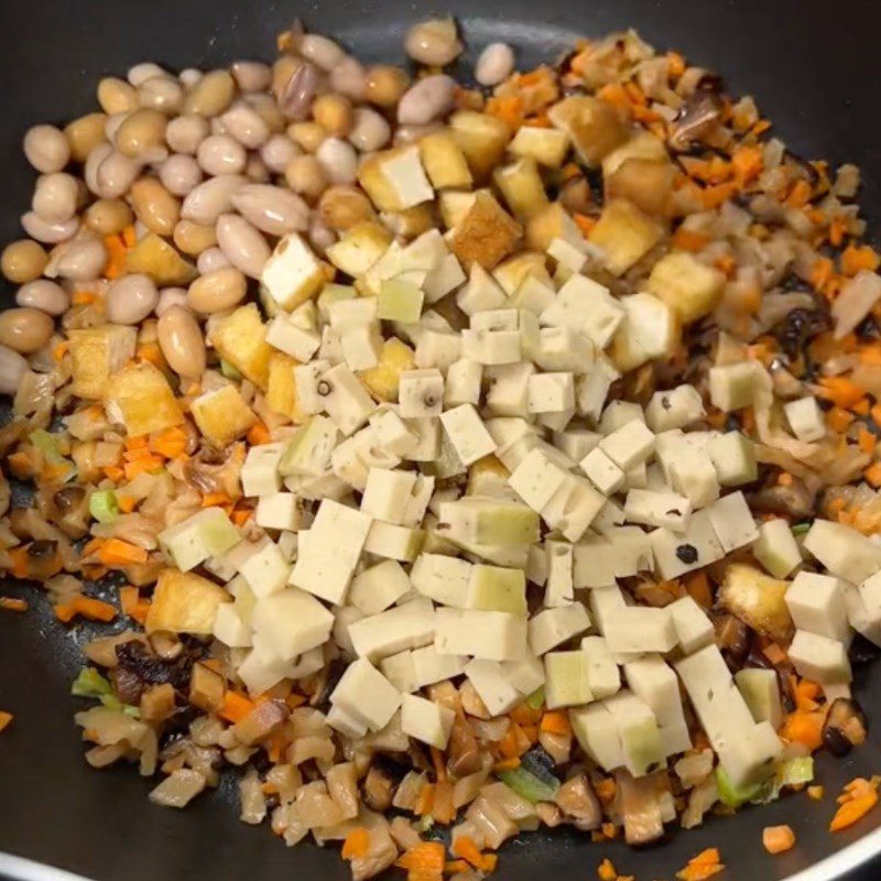 Step 4 Stir-frying Filling Vegetarian Bát Bửu Rice (Recipe shared by Tiktok Vegetarian Kitchen XANH)