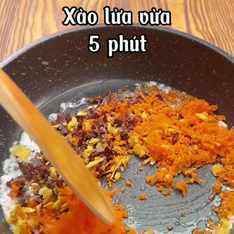 Step 3 Stir-fry the filling for Banh Khot vegetarian Banh Khot using rice flour