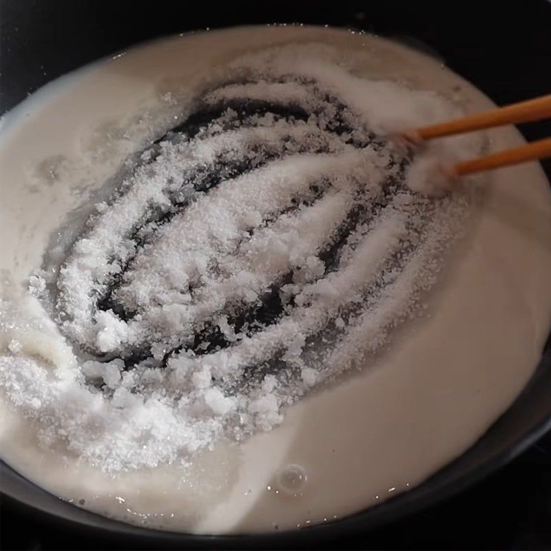 Step 1 Sauté the coconut filling for Pandan Cake with Coconut Filling