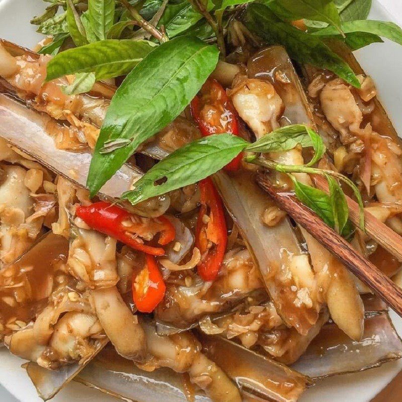 Step 4 Final product Tamarind stir-fried razor clams (recipe shared by a user)