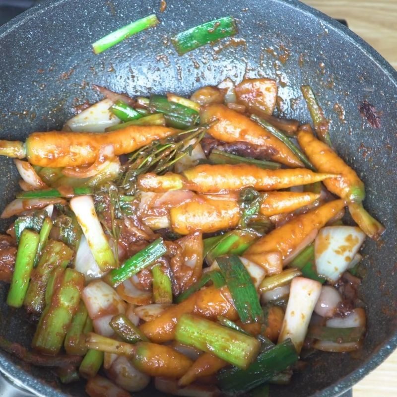 Step 8 Stir-fry vegetables Chicken cooked with wine