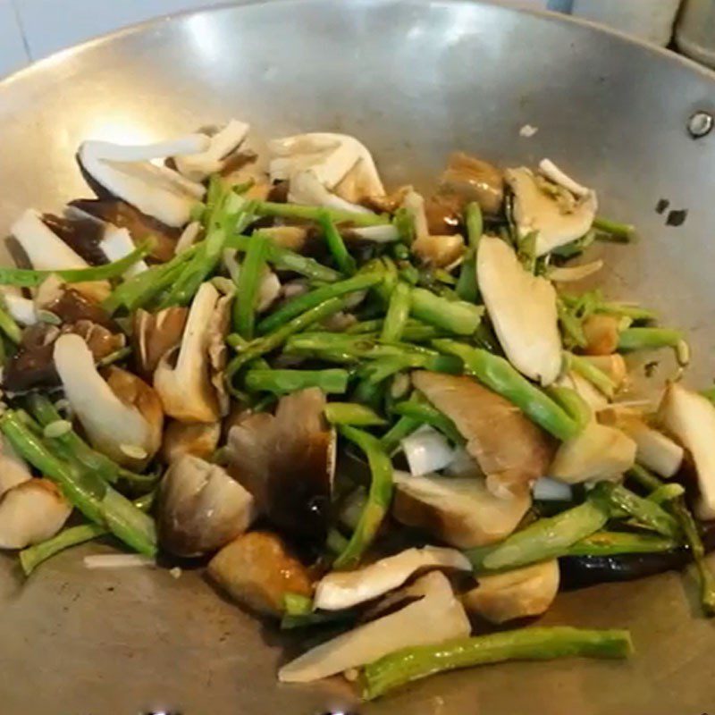 Step 3 Sauté vegetables Vegetarian fried rice