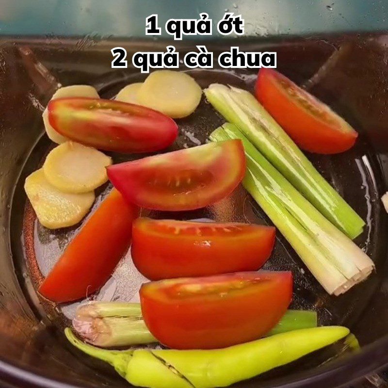 Step 2 Stir-fry briefly for Vegetarian Lotus Root Hotpot