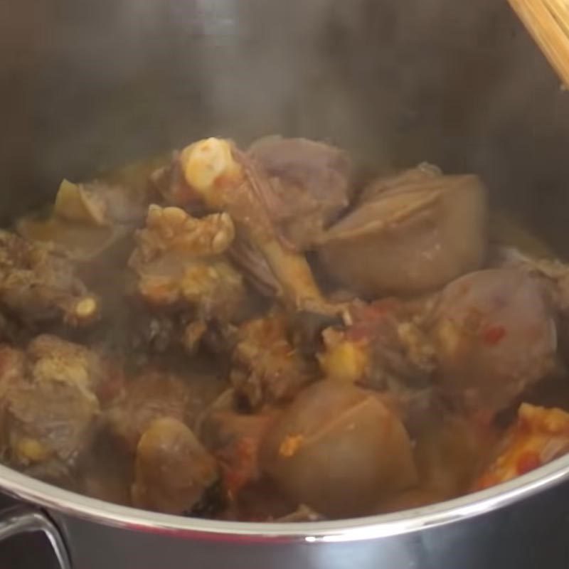 Step 6 Sauté the beef tongue Beef tongue cooked in lagu