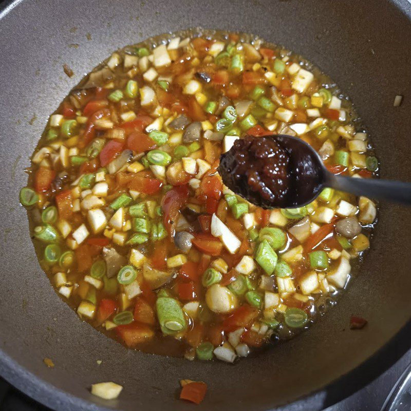 Step 2 Stir-fried Sichuan Tofu Vegetarian Sichuan Tofu Vegetarian