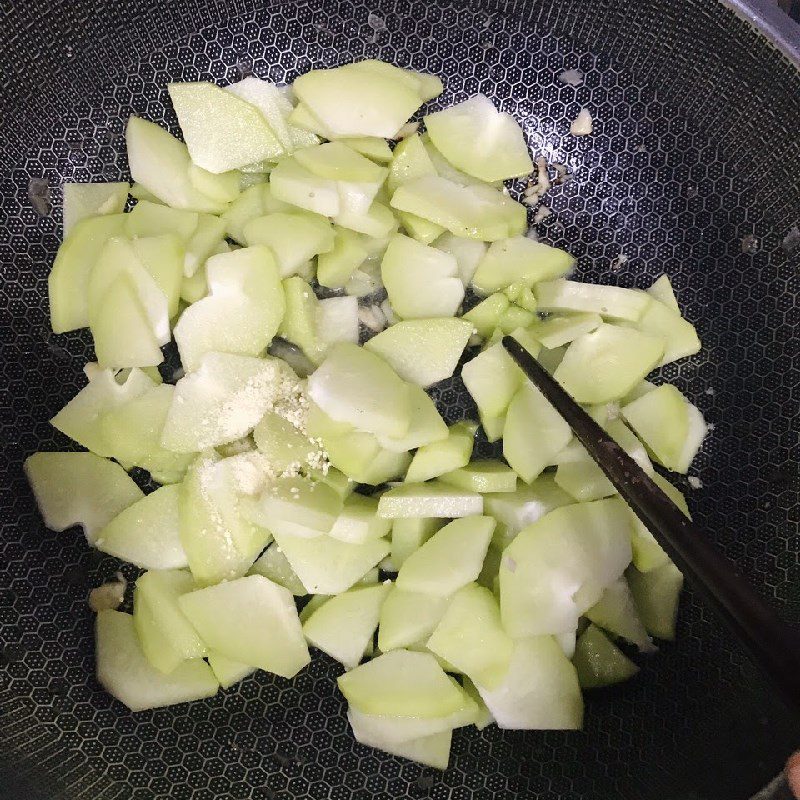 Step 4 Stir-fried chayote with heart and kidney Stir-fried chayote with heart and kidney