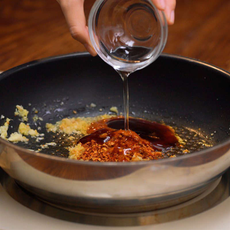 Step 2 Stir-fried meat Szechuan Tofu