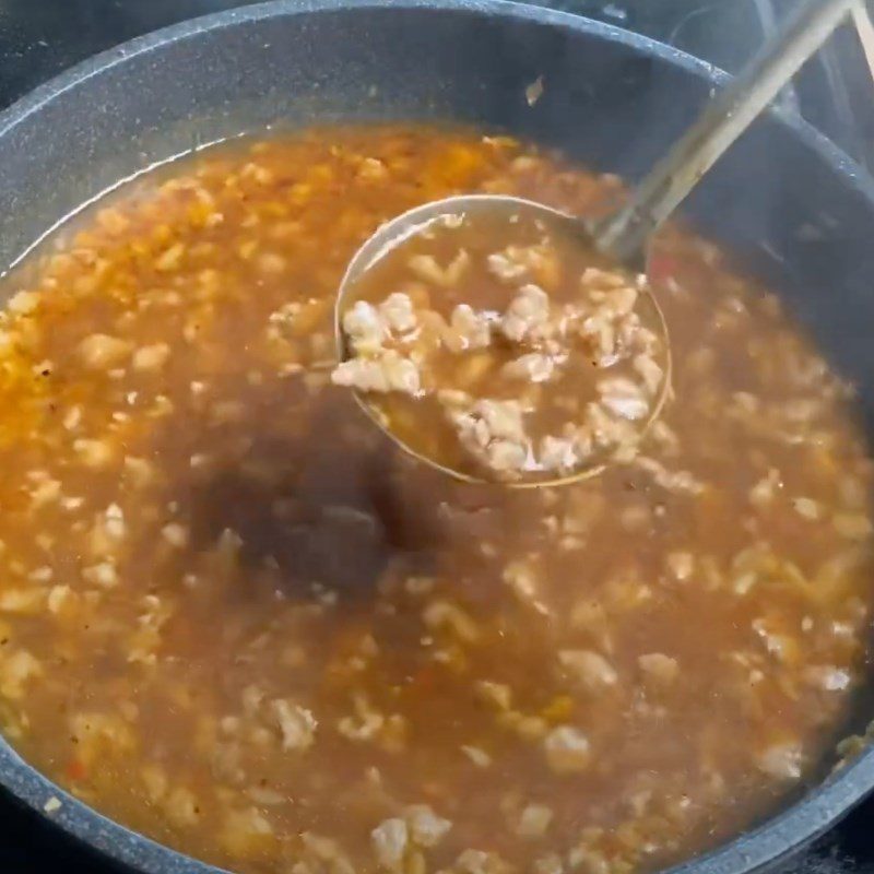 Step 5 Stir-fry minced meat and cook the sauce for dry pho Gia Lai