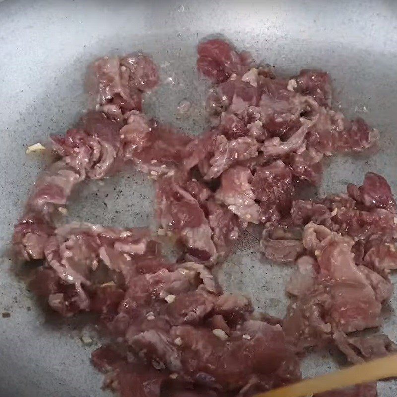 Step 5 Stir-fried beef Beef salad with eggplant