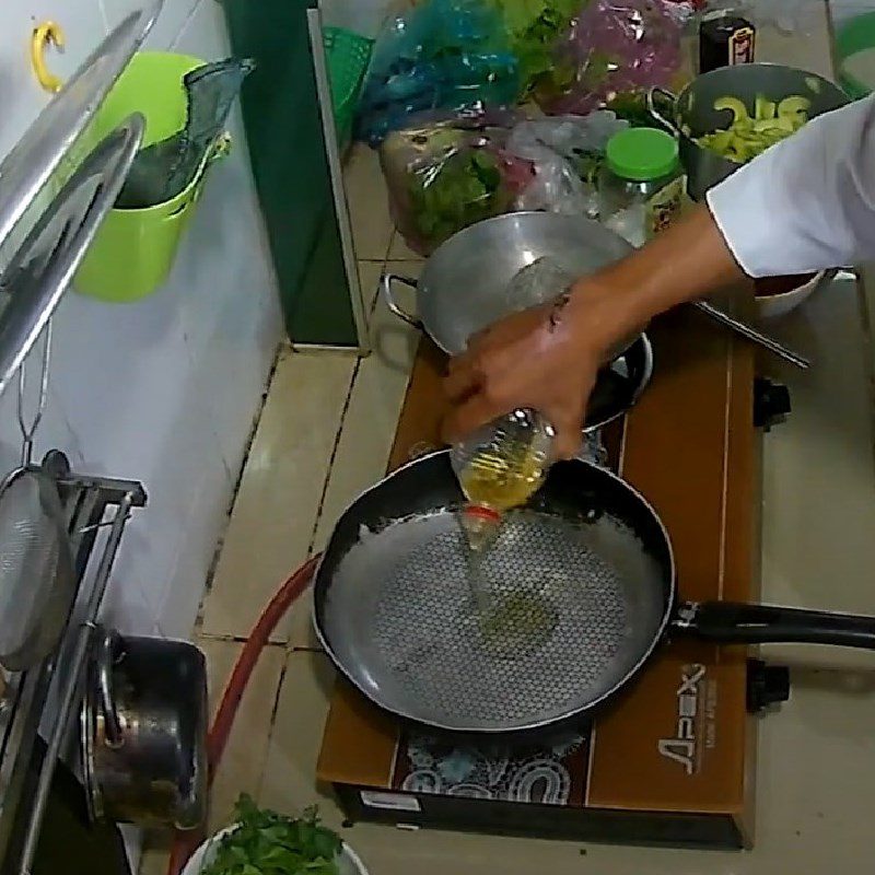 Step 3 Stir-fry the beef Beef stir-fried with avocado