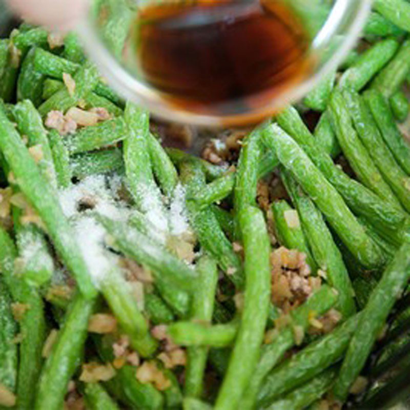 Step 3 Stir-fried dried shrimp and pork Stir-fried green beans with dried shrimp