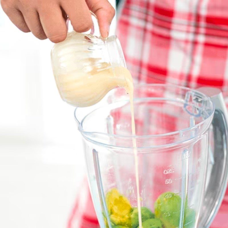 Step 2 Blend avocado with Panasonic multi-function blender