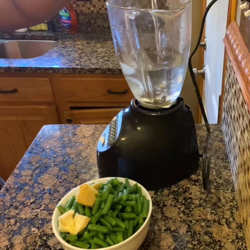 Step 2 Blend the green beans Green Bean Juice