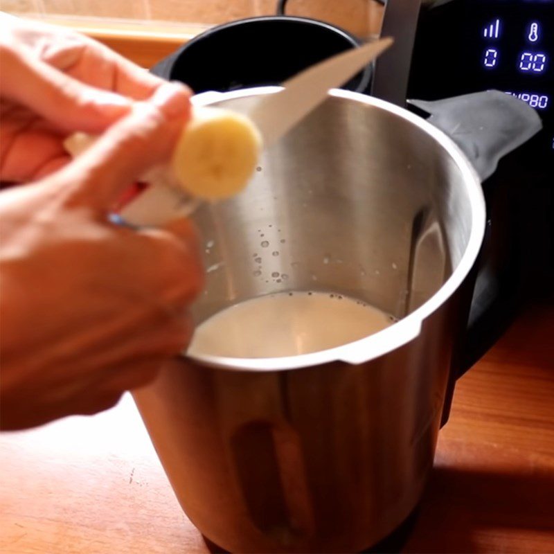 Step 2 Blend the Banana Milk Mixture Banana Cake