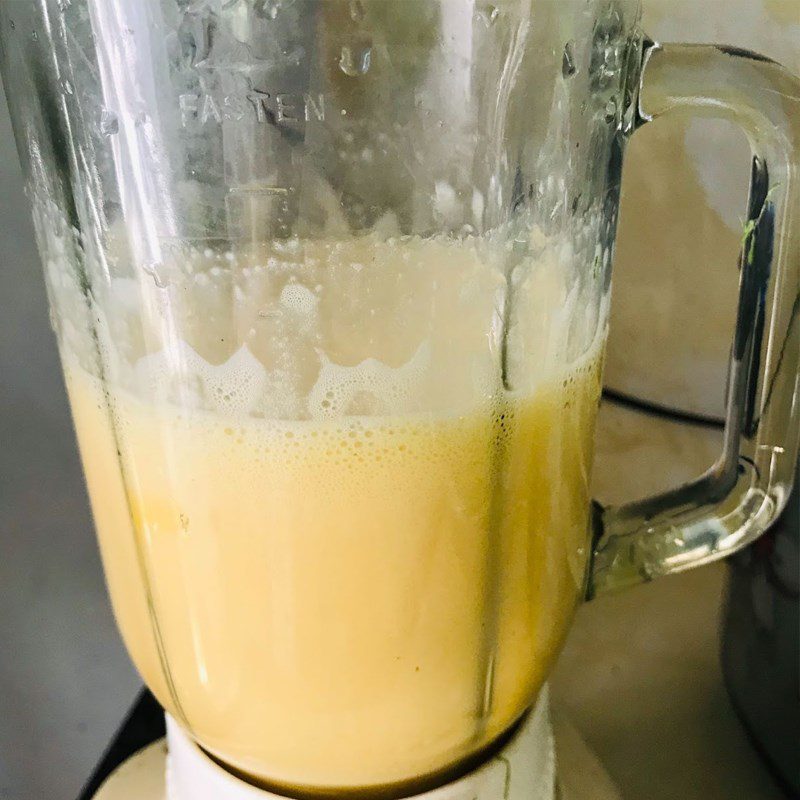 Step 1 Blend the egg mixture for pandan honeycomb cake (recipe shared by a user)