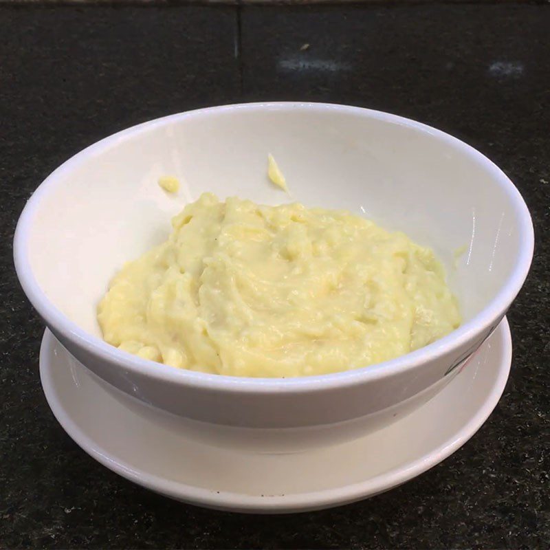 Step 3 Mash potatoes Mashed potato with cheese