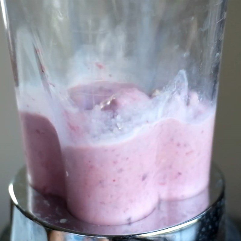 Step 2 Blend the Raspberries and Bananas to Make Ice Cream Raspberry Banana Ice Cream