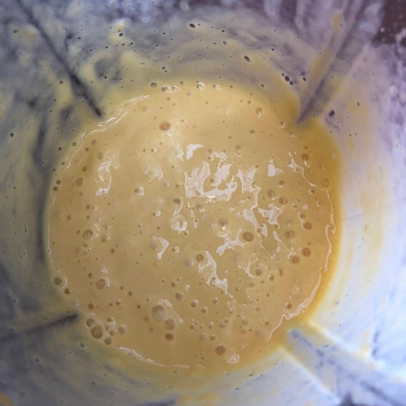 Step 2 Blend the ingredients for Mango Yogurt Ice Cream