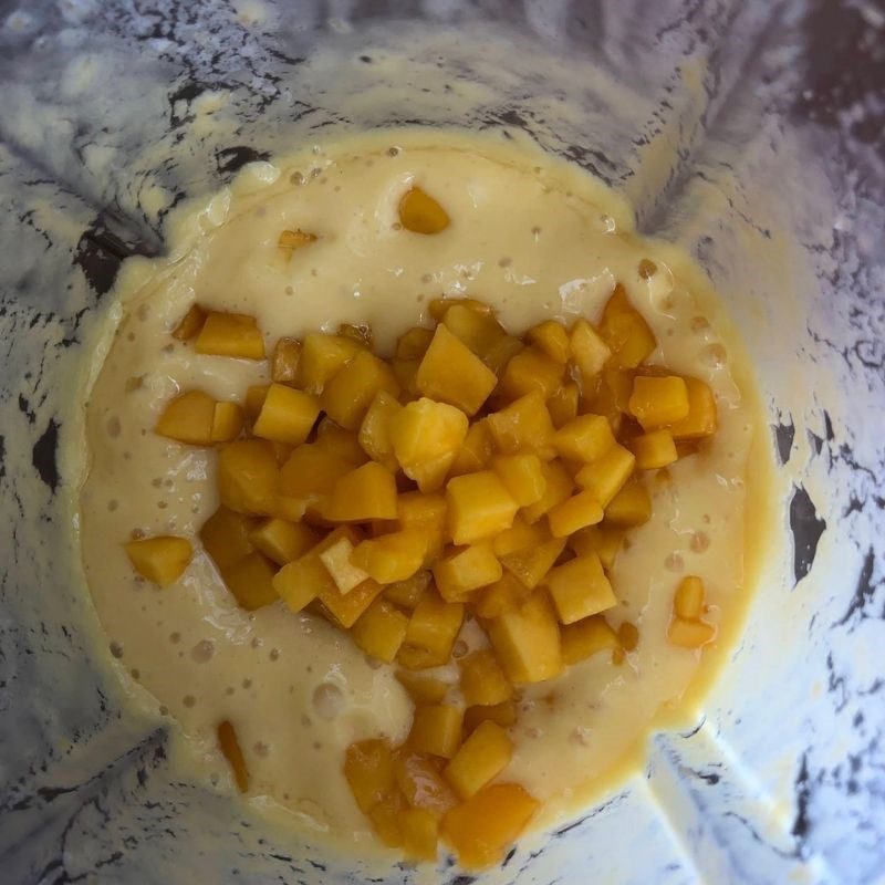 Step 2 Blend the ingredients for Mango Yogurt Ice Cream