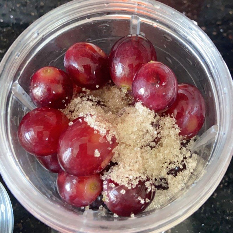 Step 2 Blend grapes for Red Grape Juice