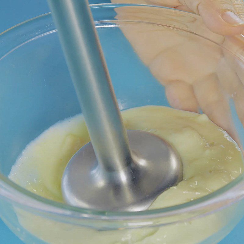 Step 2 Blending the durian mixture Durian cream cake