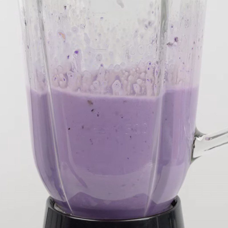 Step 2 Blend smoothie Purple cloud smoothie