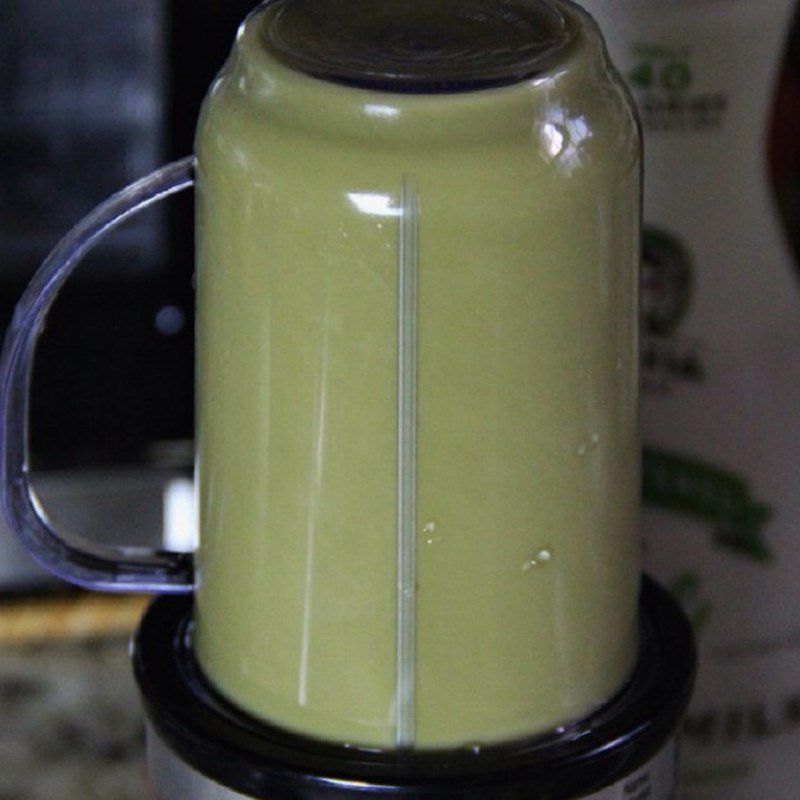 Step 2 Blend the Matcha Melon Smoothie