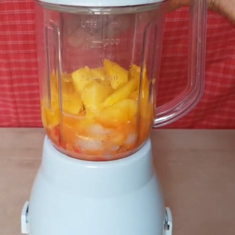 Step 2 Mango Rambutan Smoothie