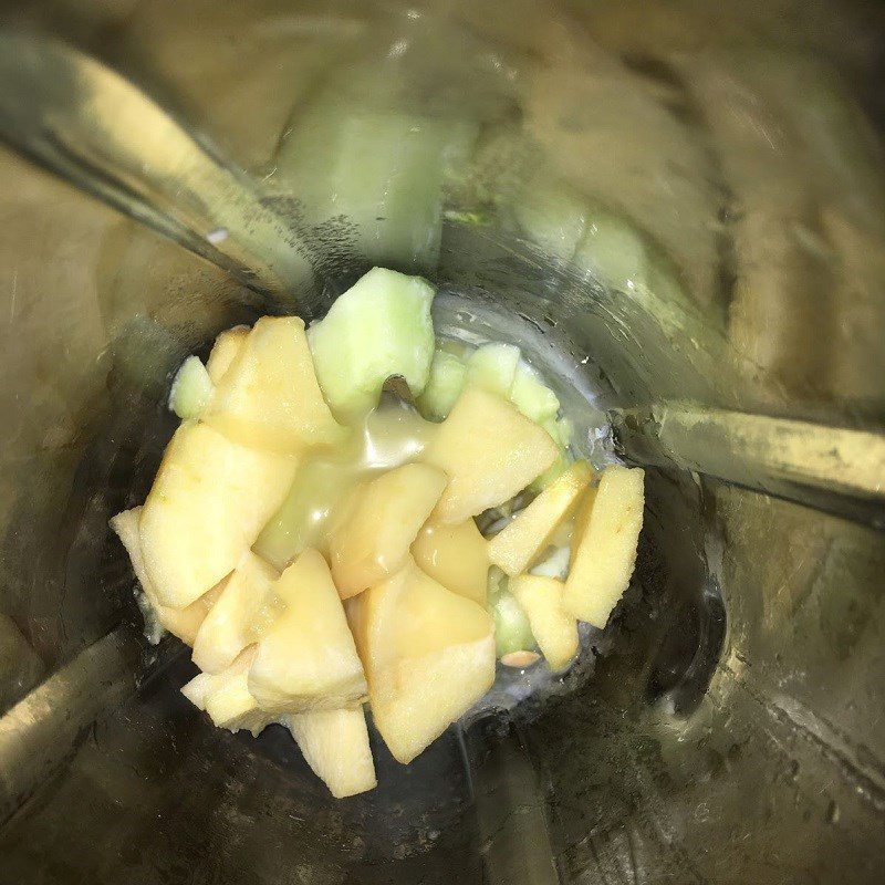 Step 2 Blend the apple winter melon smoothie