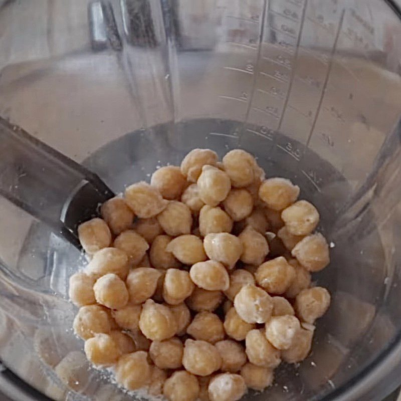 Step 2 Blend milk Chickpea milk