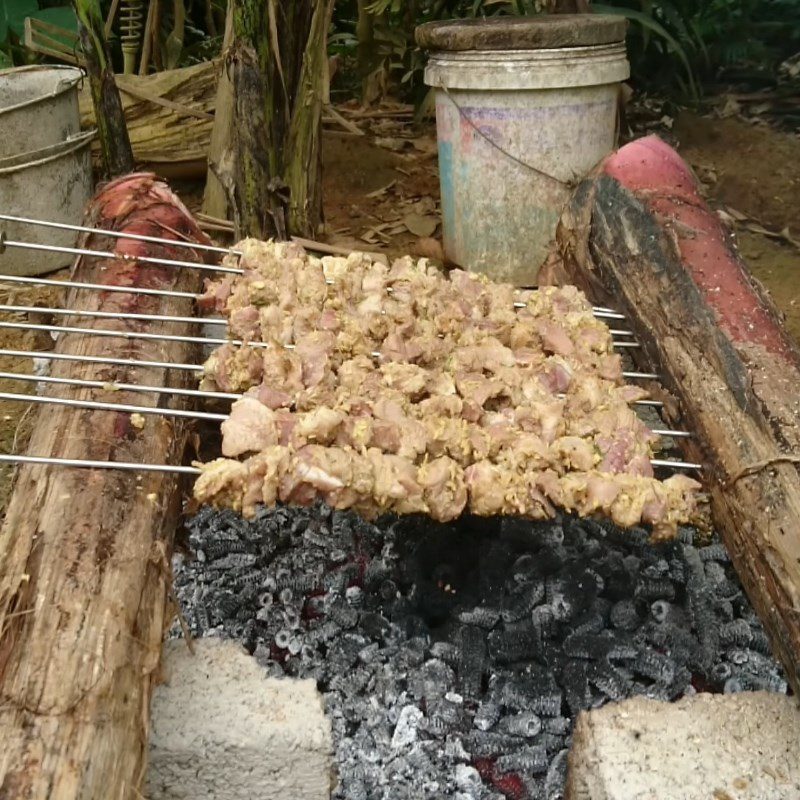 Step 3 Skewering and Grilling Meat Grilled Pork with Fermented Rice